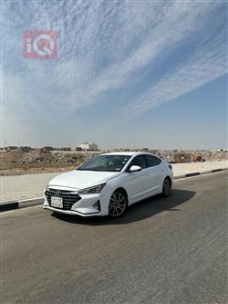 هیوندای ئەلەنترا